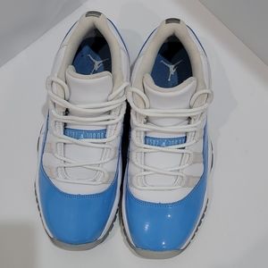 Jordan 11 Retro Low University Blue (2017)